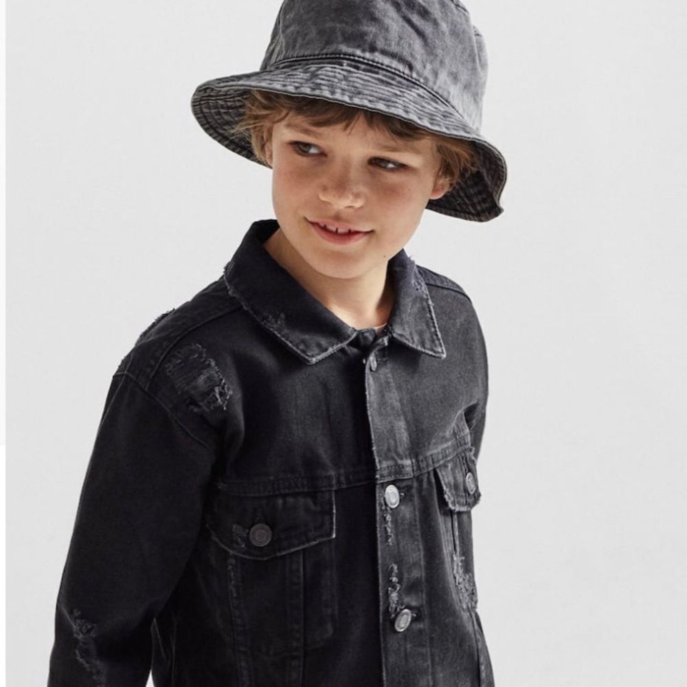 Zara Kids Black Distressed Denim Jacket Trucker Jean Coat NWT Boys Girls 9Y
